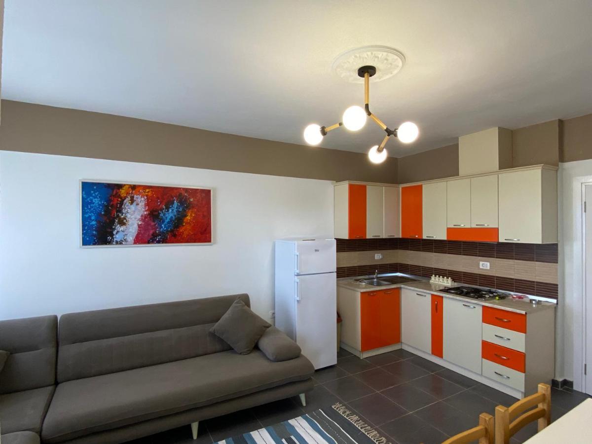 Bellavista Qerret Apartment 1 Golem  Buitenkant foto