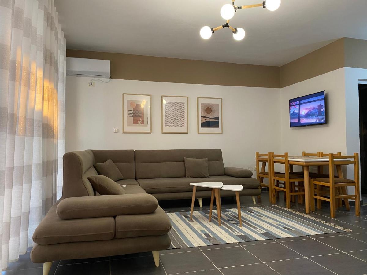 Bellavista Qerret Apartment 1 Golem  Buitenkant foto