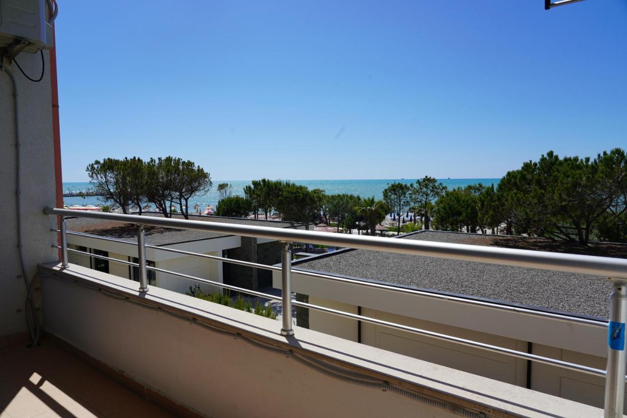 Bellavista Qerret Apartment 1 Golem  Buitenkant foto